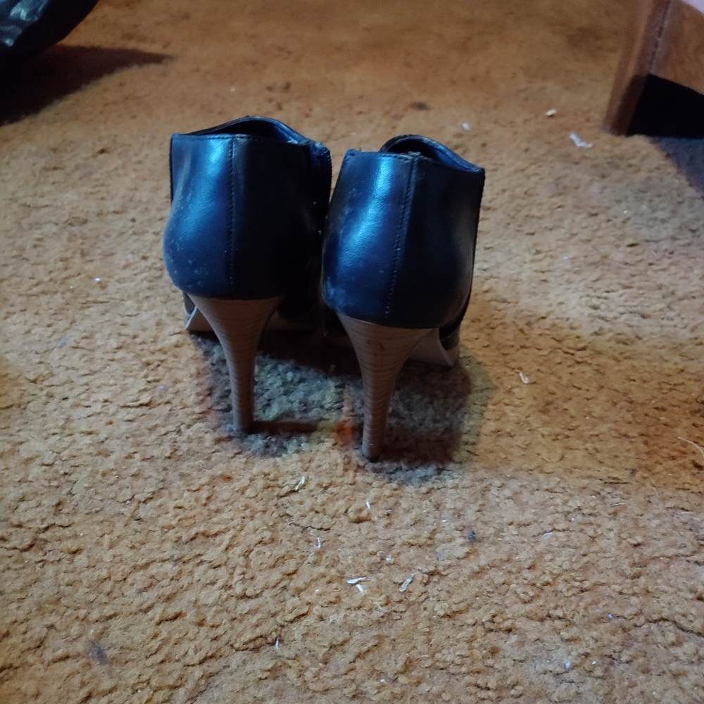 Booties - Picture 4 of 4